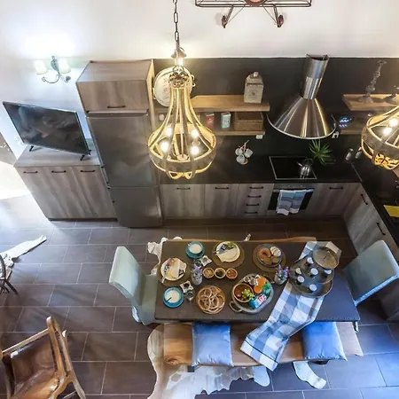 Dandy Palios Agios Athanasios - Attic - Fireplace - Village Square Σαλέ *