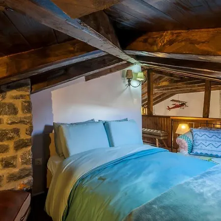 Dandy Palios Agios Athanasios - Attic - Fireplace - Village Square Παλαιός Άγιος Αθανάσιος