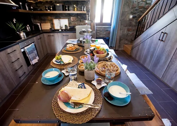 Dandy Palios Agios Athanasios - Attic - Fireplace - Village Square Alpesi faház Paleósz Ájosz Athanásziosz